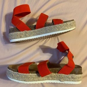 Time & Tru red platform sandals
